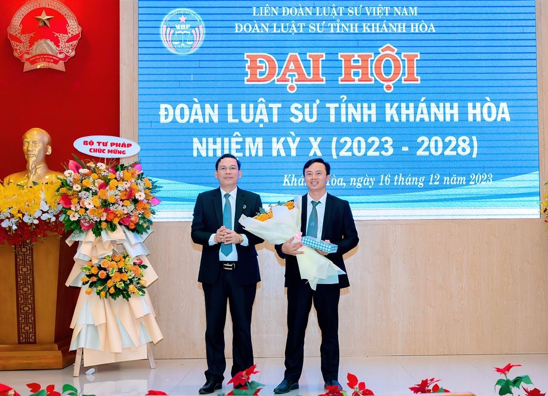 Giới thiệu right